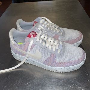 Fly-knit Nike Air Force 1s. Men’s 9.5